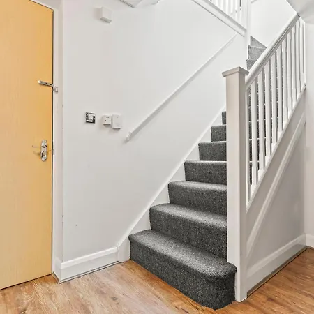 Apartment Luxury 3 Bedroom 5bed Duplex For 9 Guest *