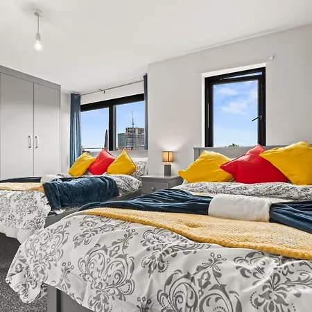Luxury 3 Bedroom 5bed Duplex For 9 Guest * Birmingham