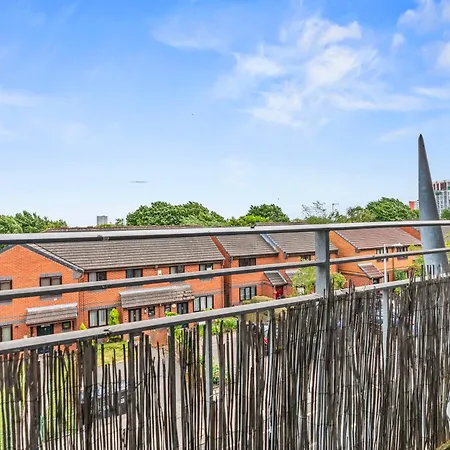 Luxury 3 Bedroom 5bed Duplex For 9 Guest Birmingham